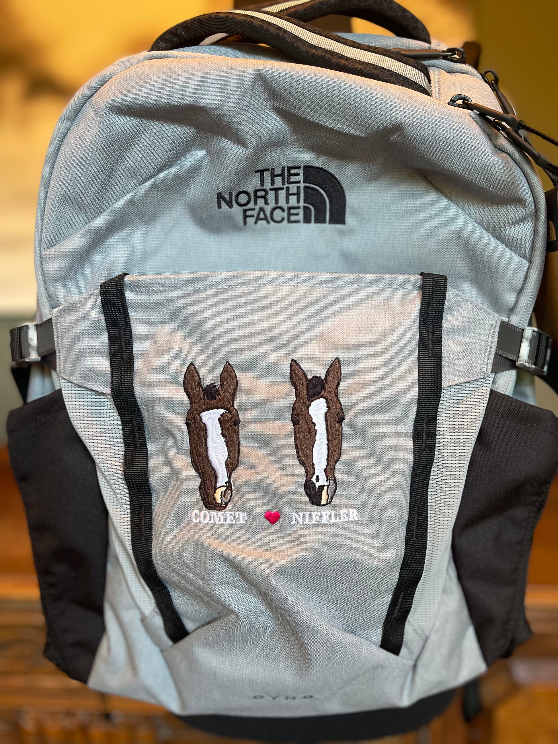 North Face Dyno BackPack with pouch – The Faire Equestrian North Face Dyno BackPack with pouch – The Faire Equestrian